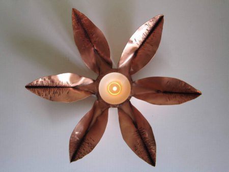 fold formed flower tealight holder with tealight