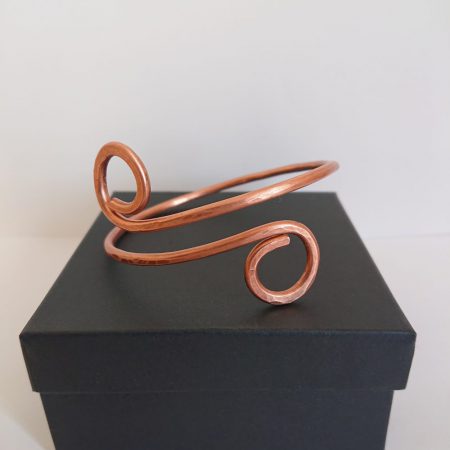 Copper wire bangle or bracelet with hammered and lacquer finish